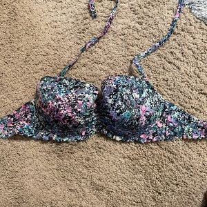 Victoria’s Secret bikini top 34 DDD